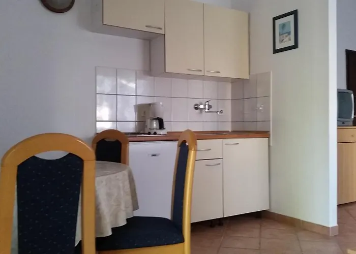 Studio In Starigrad-Paklenica 6776 *