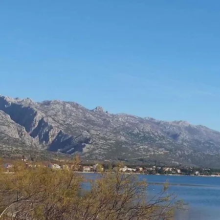 In Starigrad-paklenica 6776 شقة