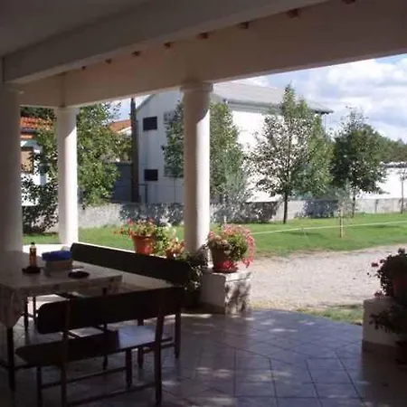 Apartment Studio In Starigrad-Paklenica 6776 Starigrad Paklenica