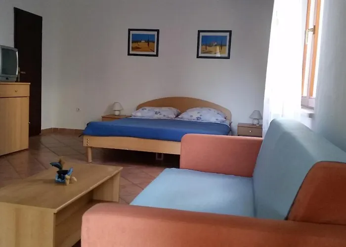 In Starigrad-paklenica 6776 * סטאריגרד-פקלניצה